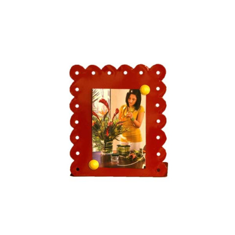 VERTICAL RED MAGNETIC PICTURE FRAME