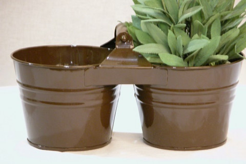 BROWN ENAMEL DUAL BUCKET WITH HANDLE