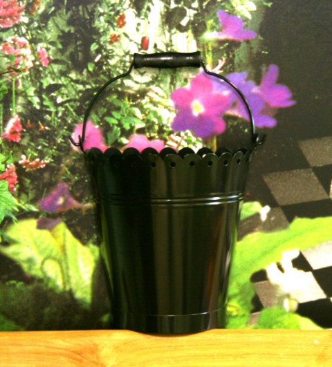 BLACK ENAMEL. HALF PAIL 8 1/2X 15H WITH HANDLE