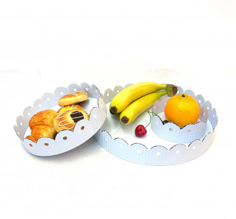 WHITE SCALLOPED TRAY WITH CORRUGATED EDGE S/3