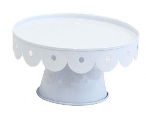 LARGE WHITE SCALLOPED CAKE STAND