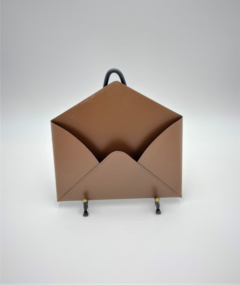 RUSTY ENVELOPE