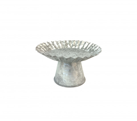 MEDIUM WEATHERED LOOK CAKE STAND WITH CORRUGATED EDGES