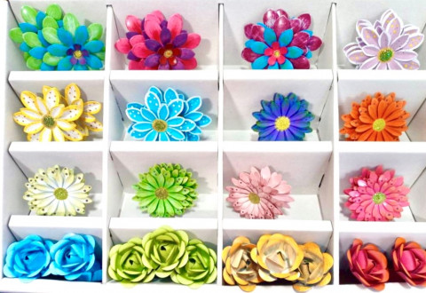 SET OF MAGNETIC FLOWERS WITH DISPLAY BOX - 48 FLOWERS