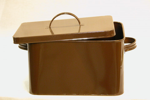 BROWN ENAMEL RECTANGULAR TIN BOX WITH LID 10x8x6