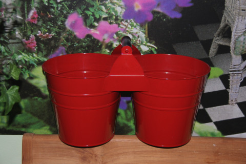 RED DUAL BUCKET 8" WITH HANDLE 16LX10H-IND 8WX7.5H 5.5BTM